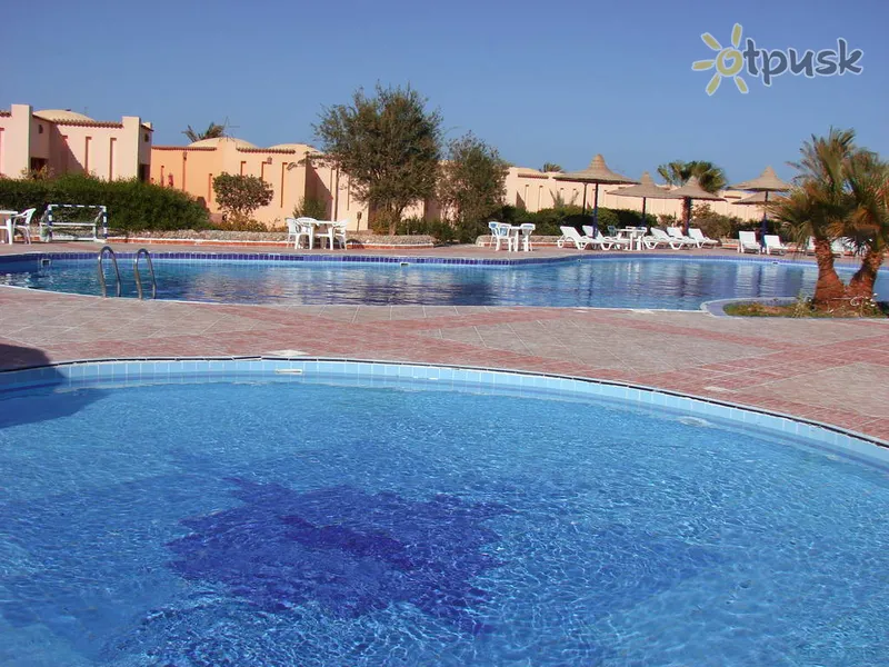 Фото отеля Cinderella Beach Resort 4* Эль Кусейр Египет экстерьер и бассейны
