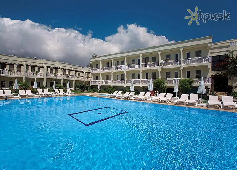 Фото отеля Club Aqua Ortakent 3* Бодрум Туреччина екстер'єр та басейни