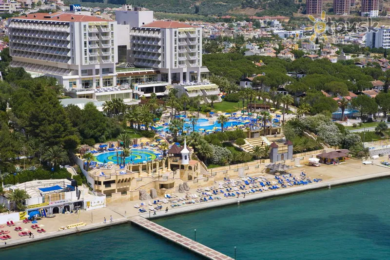 Фото отеля Fantasia Hotel De Luxe Kusadasi 5* Kušadasis Turkija išorė ir baseinai