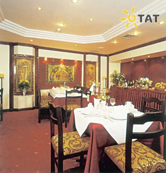 Фото отеля Taksim Keban Hotel 4* Стамбул Туреччина бари та ресторани