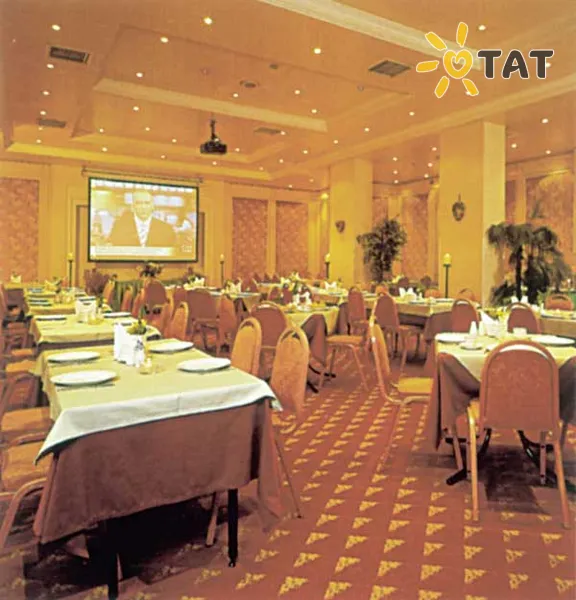 Фото отеля Taksim Keban Hotel 4* Стамбул Туреччина бари та ресторани