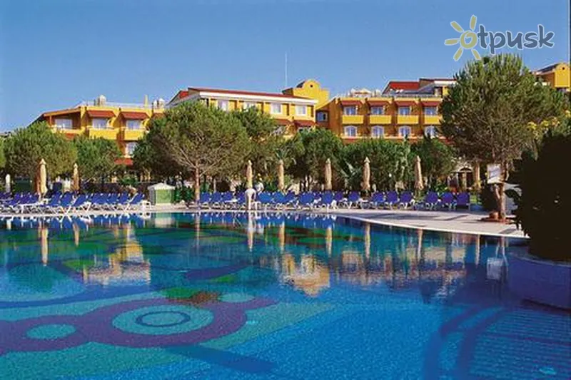 Фото отеля Robinson Club Pamfilya HV1 Сіде Туреччина екстер'єр та басейни