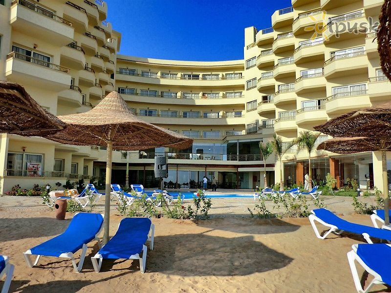 Фото отеля Magic Beach Hotel 4* Хургада Египет экстерьер и бассейны