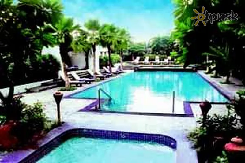 Фото отеля JW Marriott Hotel Bangkok 5* Бангкок Таїланд екстер'єр та басейни