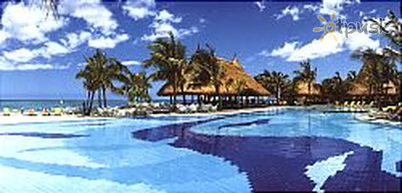 Фото отеля Trou Aux Biches Beachcomber Golf Resort & Spa 5* о. Маврикий Маврикий экстерьер и бассейны