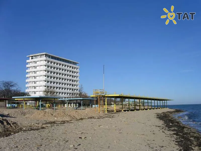 Фото отеля Дніпро 2* Євпаторія Крим екстер'єр та басейни