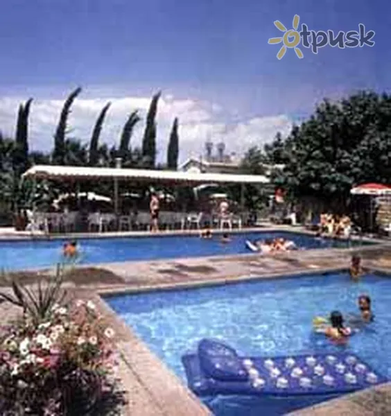 Фото отеля Old Bridge 2* Лімассол Кіпр екстер'єр та басейни