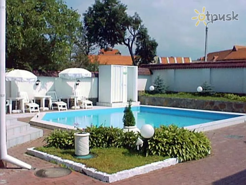 Фото отеля Эдуард 3* Užhorodas Ukraina – Karpatai išorė ir baseinai
