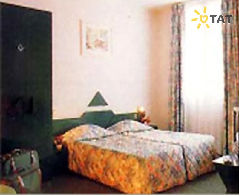 Фото отеля Plat D`Etain 3* Париж Франція номери