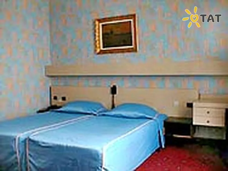 Фото отеля Hollandais 2* Париж Франція номери