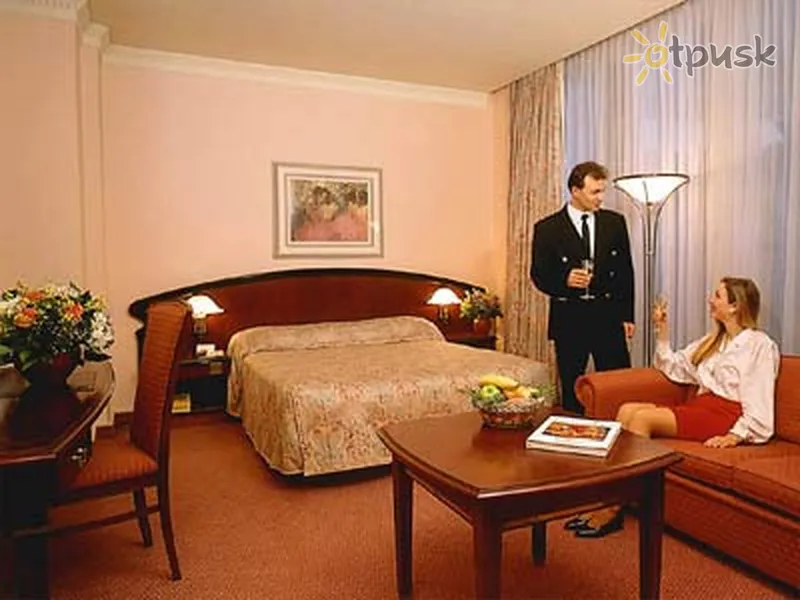 Фото отеля Holiday Inn Republique 4* Париж Франция номера
