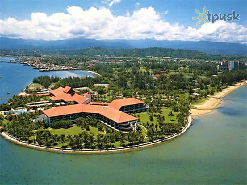 Фото отеля Shangri-La's Tanjung Aru Resort & Spa 5* о. Борнео Малайзия экстерьер и бассейны