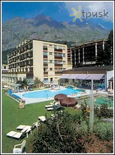 Фото отеля Badehotel Bristol 4* Lekerbadas Šveicarija išorė ir baseinai
