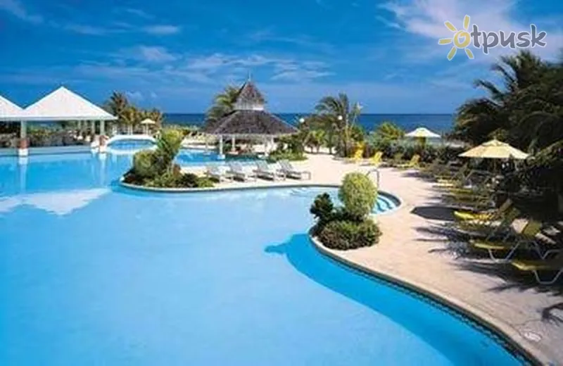 Фото отеля Breezes Rio Bueno 4* Triloni Jamaika ārpuse un baseini