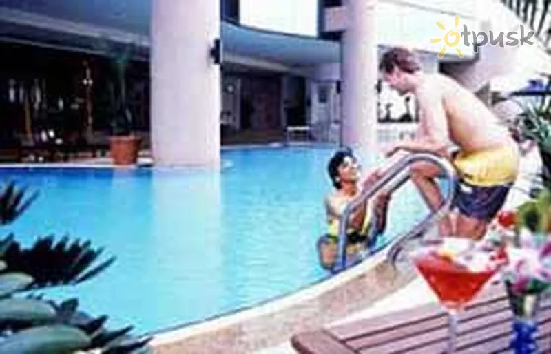 Фото отеля Dorsett Regency 4* Куала Лумпур Малайзія екстер'єр та басейни