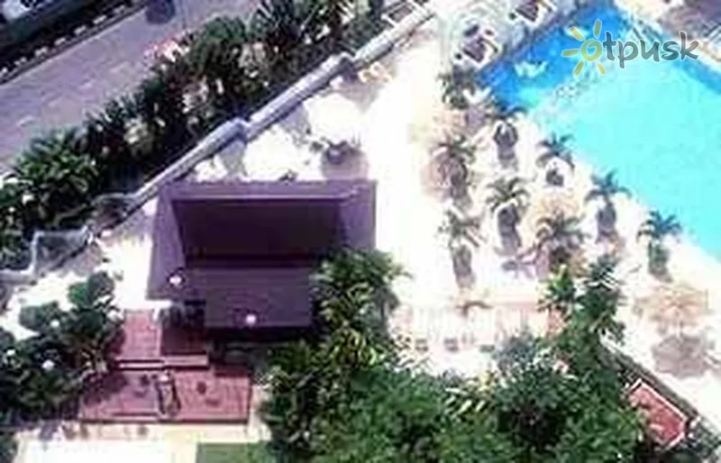 Фото отеля Istana 5* Куала-Лумпур Малайзия экстерьер и бассейны