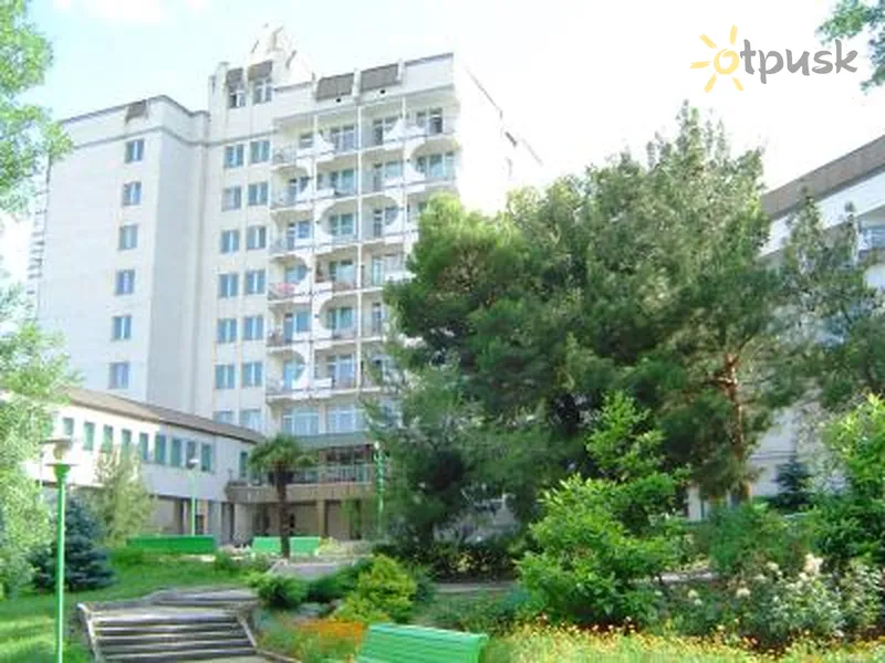 Фото отеля Черноморье 3* Ливадия Крым экстерьер и бассейны