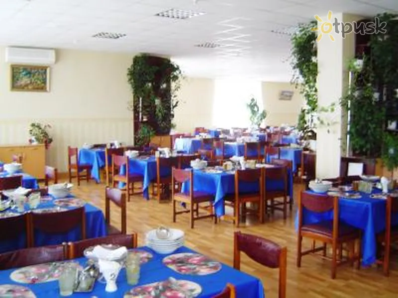 Фото отеля Киев 2* Alušta Krymas barai ir restoranai