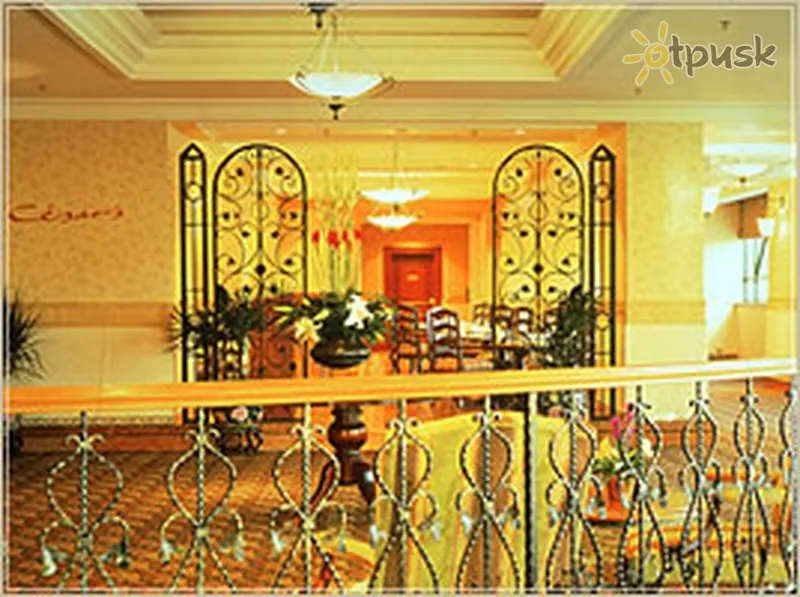 Фото отеля The Ritz-Carlton 5* Куала-Лумпур Малайзия лобби и интерьер
