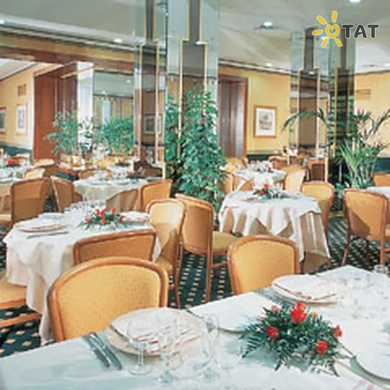 Фото отеля Starhotel Splendido 4* Мілан Італія бари та ресторани