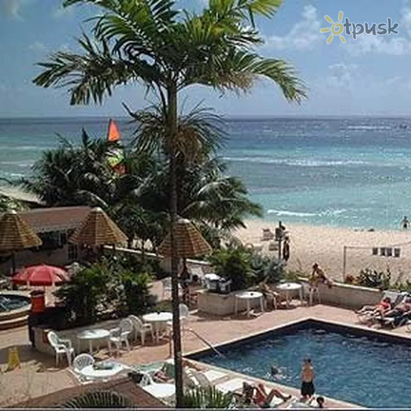 Фото отеля Coconut Court Beach Hotel 3* Bridžtaunas Barbadosas išorė ir baseinai