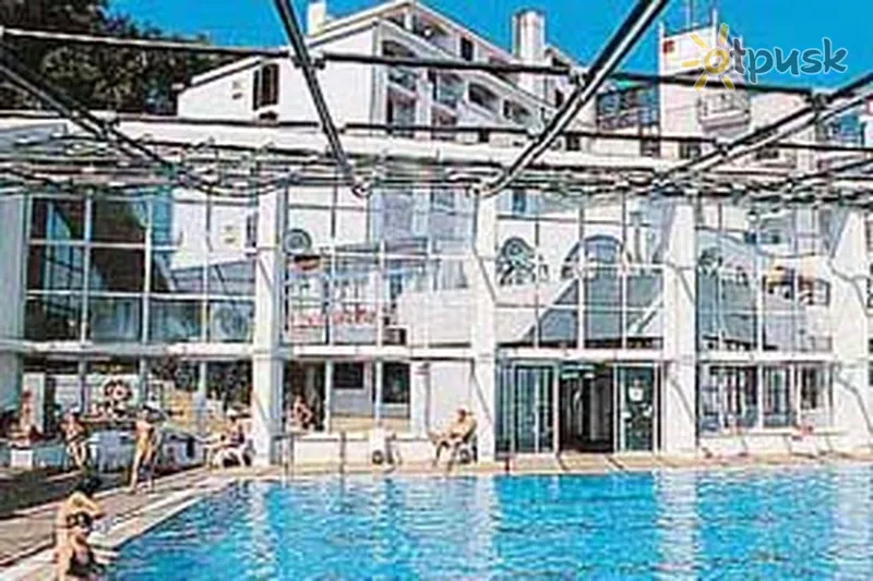 Фото отеля Montauro 2* Ровинь Хорватія екстер'єр та басейни