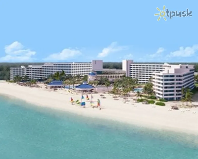 Фото отеля Radisson Cable Beach Hotel 4* Nassau Bahamos išorė ir baseinai