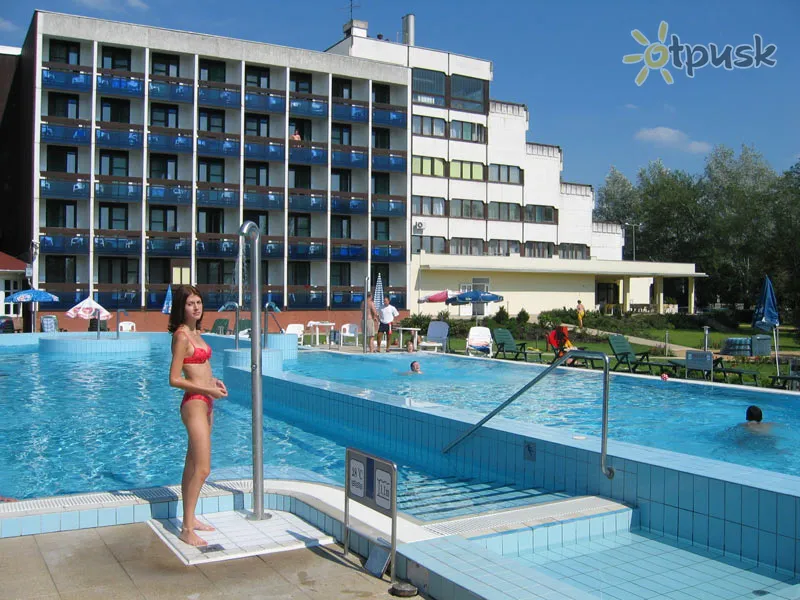 Фото отеля Thermal hotel Victoria 3* Хайдусобосло Венгрия экстерьер и бассейны