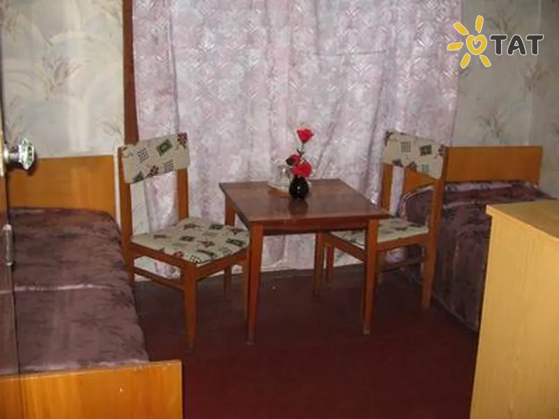 Фото отеля Світлана (кооператив "Отрада") 2* Алушта Крим екстер'єр та басейни