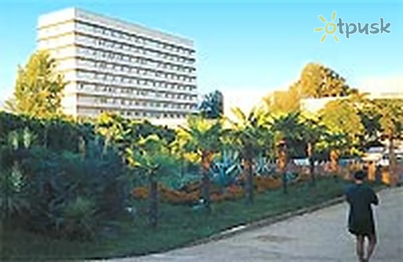 Фото отеля Питиус 3* Pitsunda Abhāzija ārpuse un baseini
