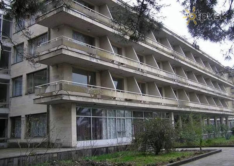Фото отеля Сосновая роща 3* Пицунда Абхазия экстерьер и бассейны