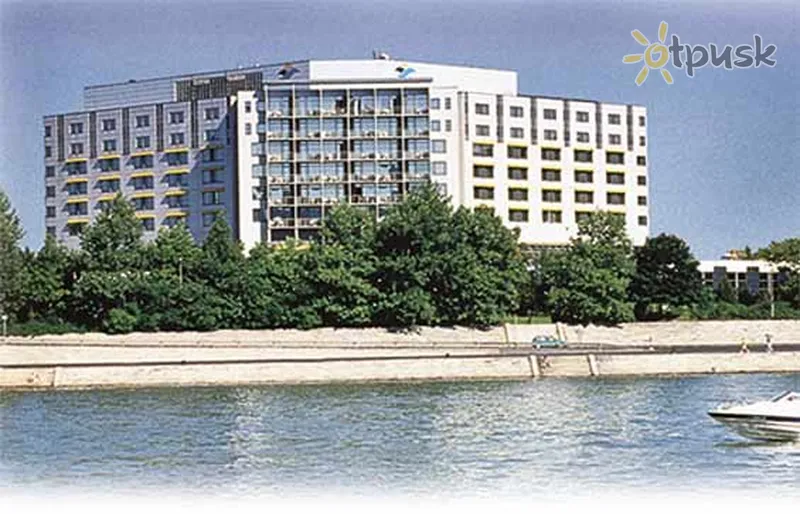 Фото отеля Danubius Hotel Helia 4* Будапешт Угорщина екстер'єр та басейни