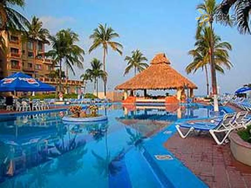 Фото отеля Canto del Sol Plaza Vallarta 4* Пуерто Валларта Мексика екстер'єр та басейни