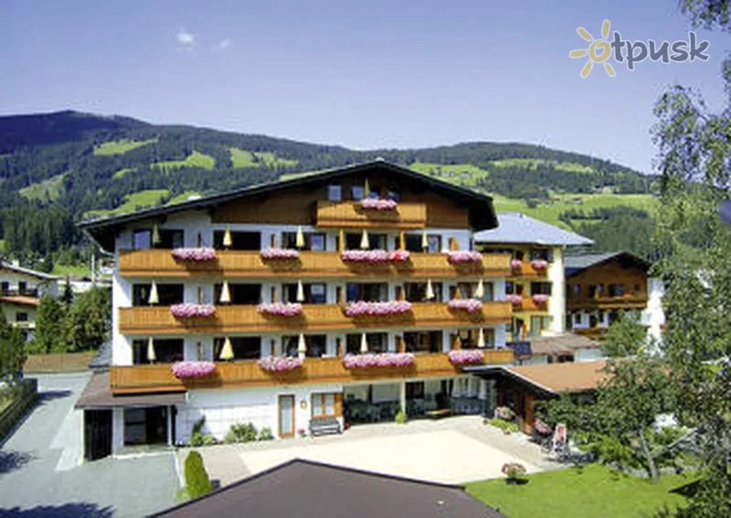 Фото отеля Zentral 3* Кицбюэль Австрия экстерьер и бассейны