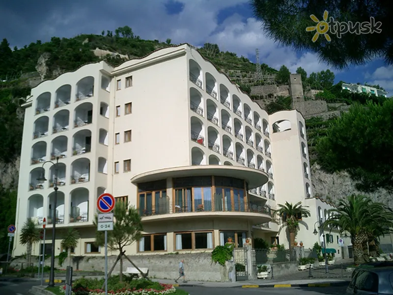 Фото отеля Sole Splendid 4* Амальфитанское Побережье Италия экстерьер и бассейны