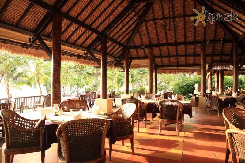 Фото отеля Le Vimarn Cottages Resort & Spa 4* о. Самет Таиланд бары и рестораны