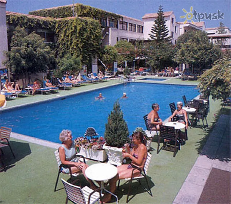 Фото отеля Theofano 3* Пафос Кіпр бари та ресторани
