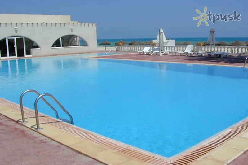 Фото отеля Club Salammbo Hammamet Holiday Village 4* Hamametas Tunisas išorė ir baseinai