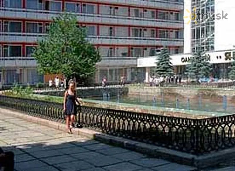 Фото отеля Янтарь 1* Трускавец Украина экстерьер и бассейны