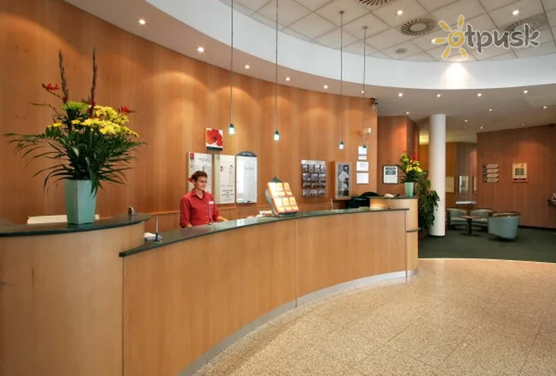 Фото отеля Ibis Praha City 3* Прага Чехія лобі та інтер'єр