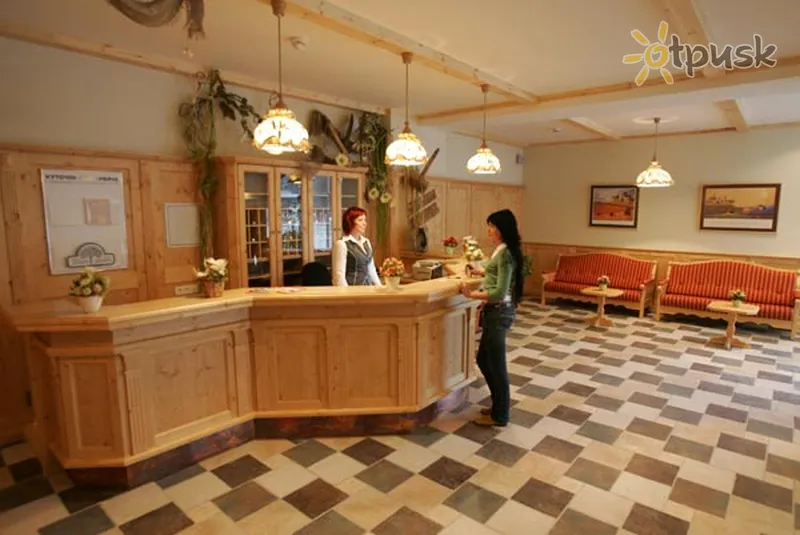 Фото отеля Ландхаус 3* Бровары Украина лобби и интерьер