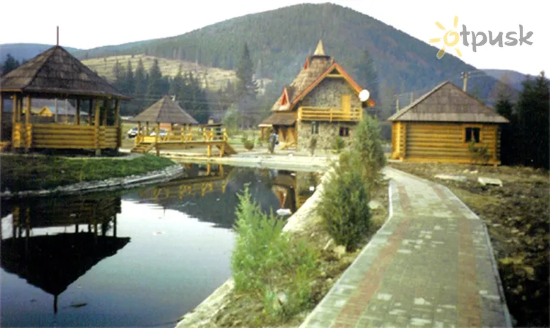 Фото отеля Ведмідь 2* Долина Україна - Карпати екстер'єр та басейни