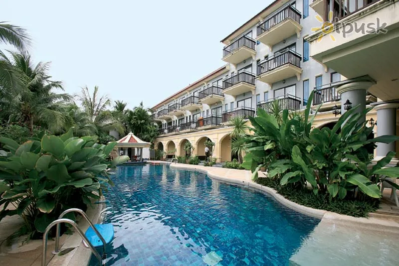 Фото отеля The Front Village 4* о. Пхукет Таїланд екстер'єр та басейни