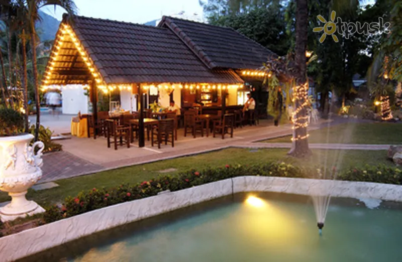 Фото отеля Patong Bayshore Hotel 2* о. Пхукет Таїланд екстер'єр та басейни