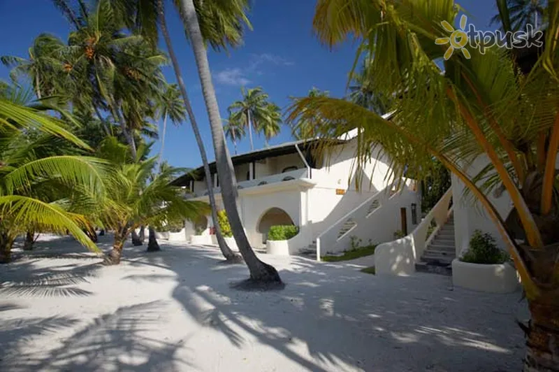 Фото отеля Club Faru 4* Šiaurės Malės atolas Maldyvai išorė ir baseinai