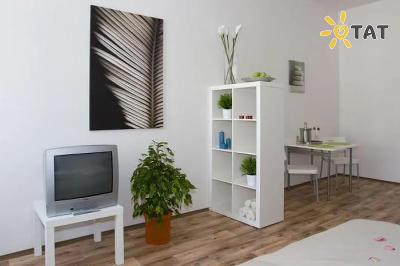 Фото отеля Residence Krizikova 3* Прага Чехія номери