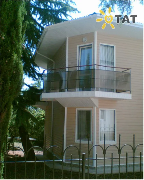 Фото отеля Легенда 2* Алушта Крим екстер'єр та басейни