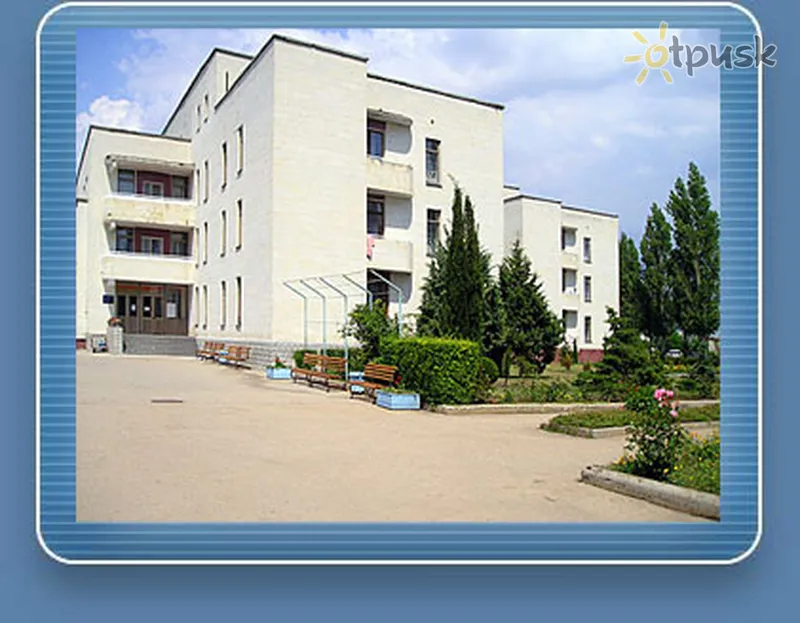 Фото отеля Юність 2* Євпаторія Крим екстер'єр та басейни