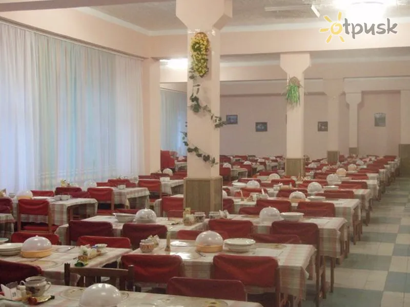 Фото отеля Санаторий Буревестник 2* Evpatorija Krima bāri un restorāni