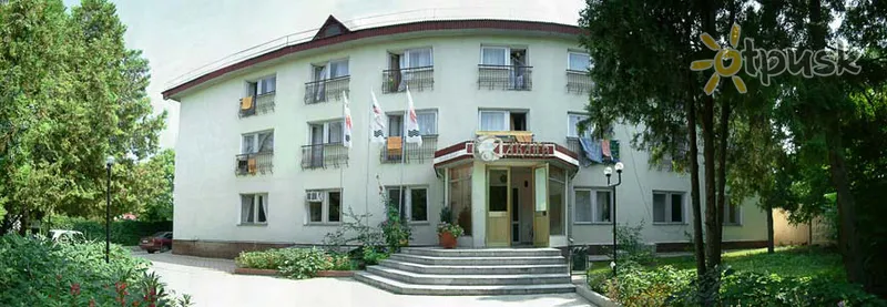 Фото отеля Гавань 2* Чорноморське Крим екстер'єр та басейни